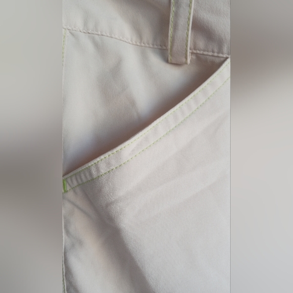 Annika Cutter & Buck- Golf Shorts- Egg White- 6 - Picture 5 of 6